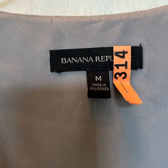 Banana Republic Windowpane Cascade Ruffle Wool Sleeveless Vest Top - Picture 3 of 5